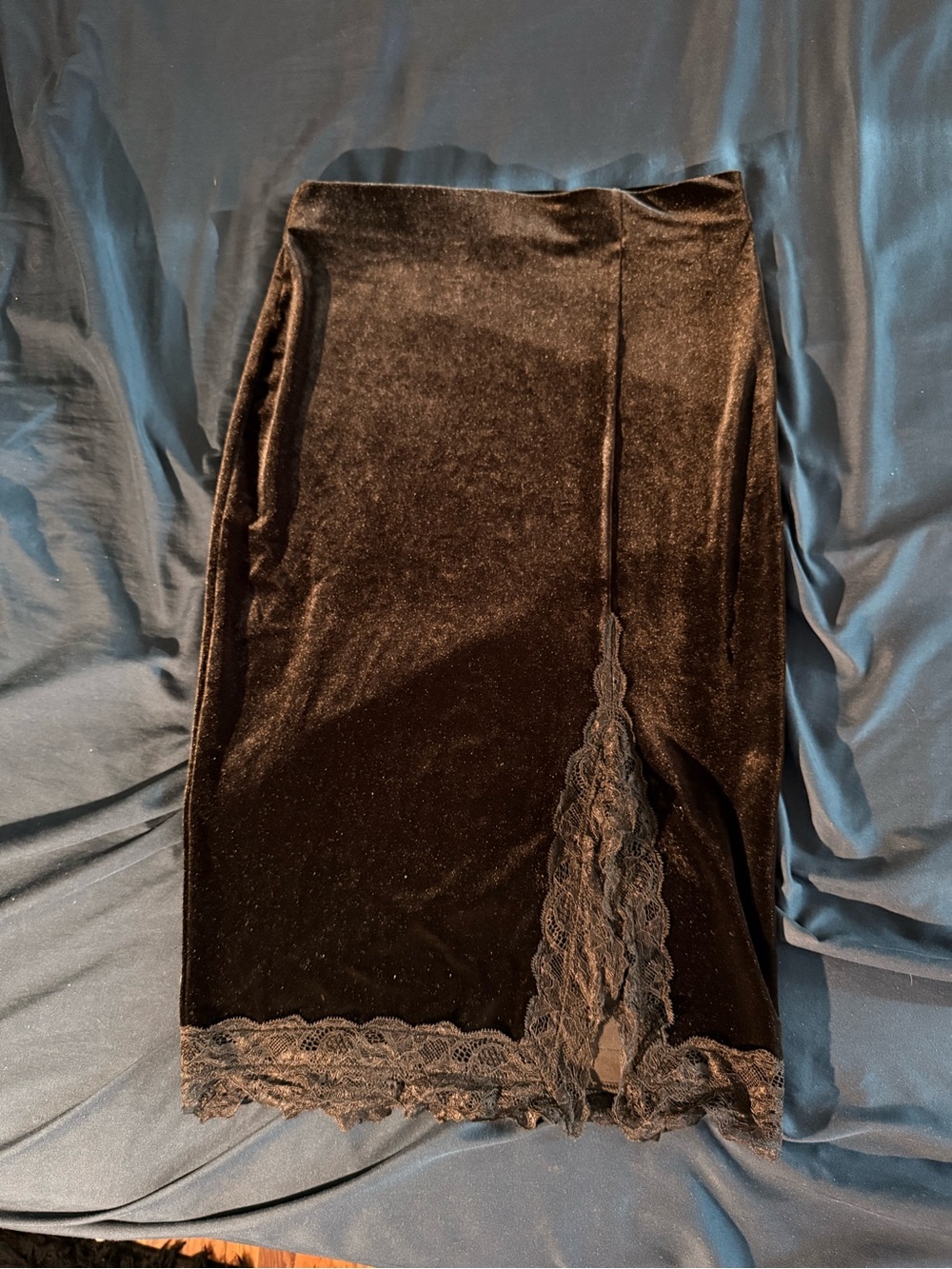 H&M Black Velvet Midi Skirt with Lace Trim